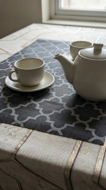 Black Geometric Anti-Slip Dining Table Mat